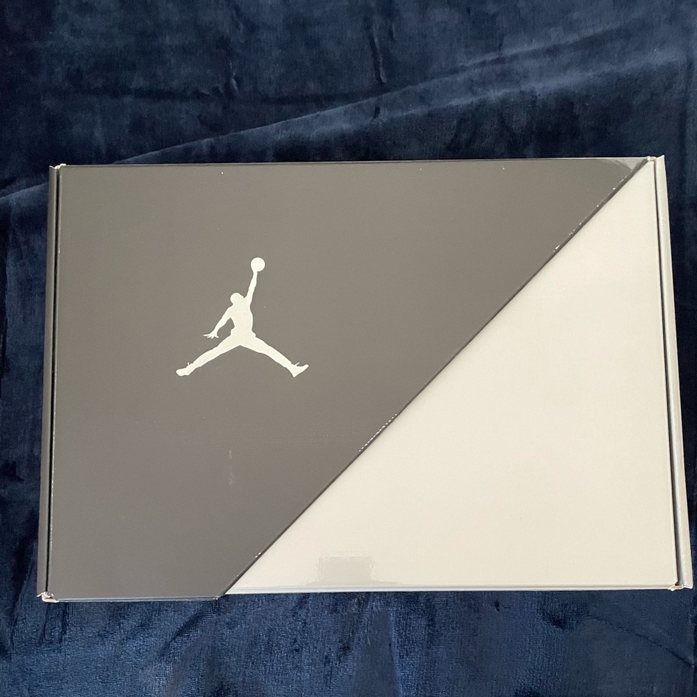 Jordan 11 Retro “Jubilee / 25th Anniversary - Picture 2 of 5